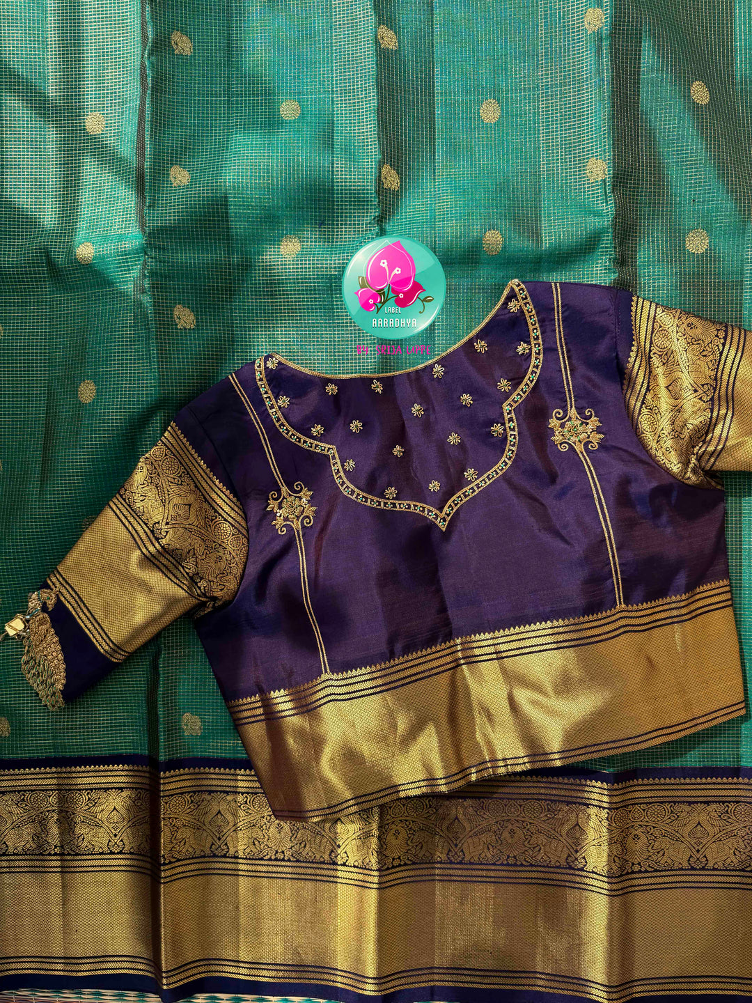 Regal Peacock Radiance & Imperial Purple Grace: Pure Peacock Green Vaira Oosi Kanjeevaram Silk Saree with Dark Purple Hand-Embroidered Blouse