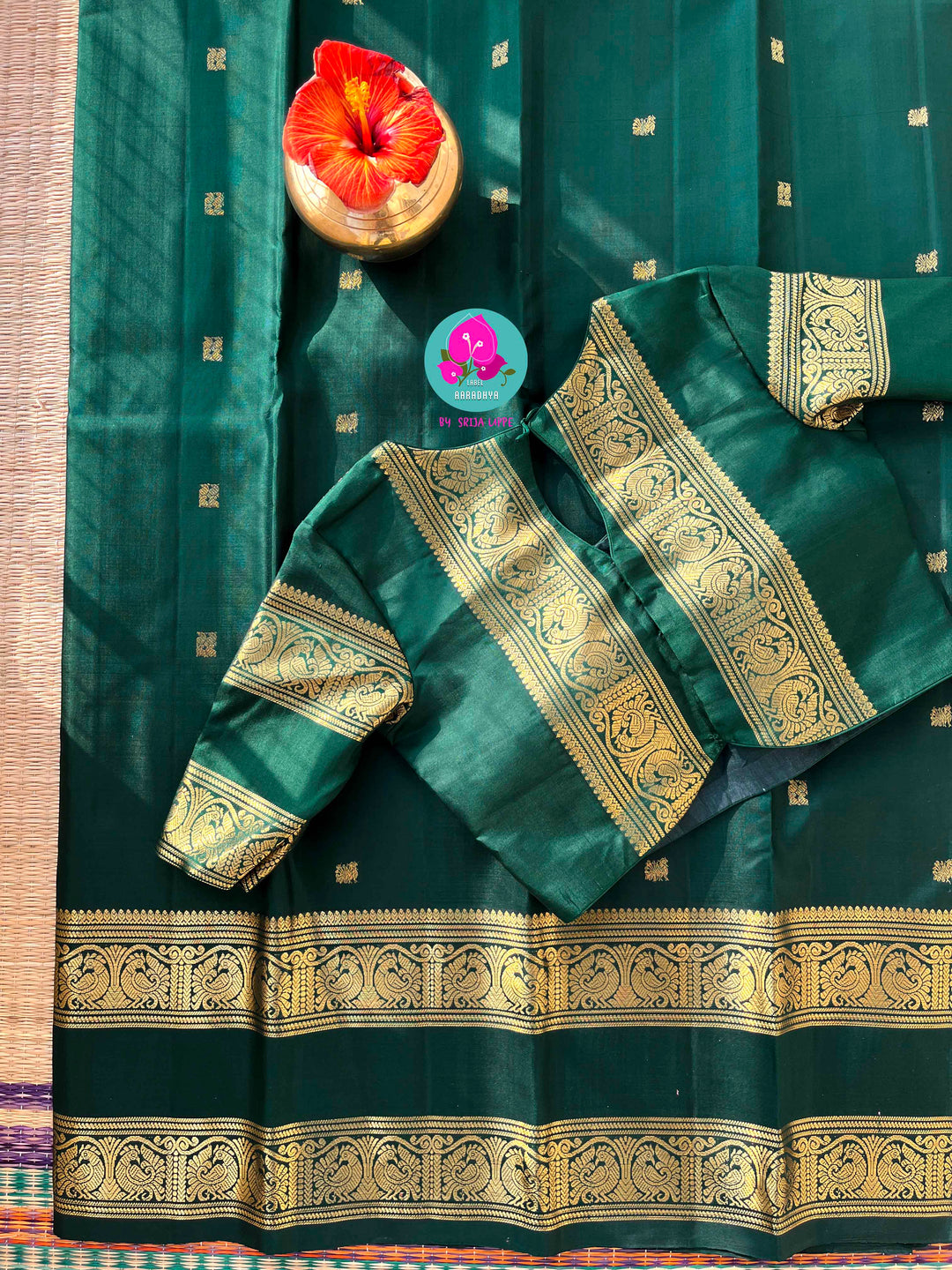 Kanchipuram 2g zari Emerald green vintage saree with gap border and blouse