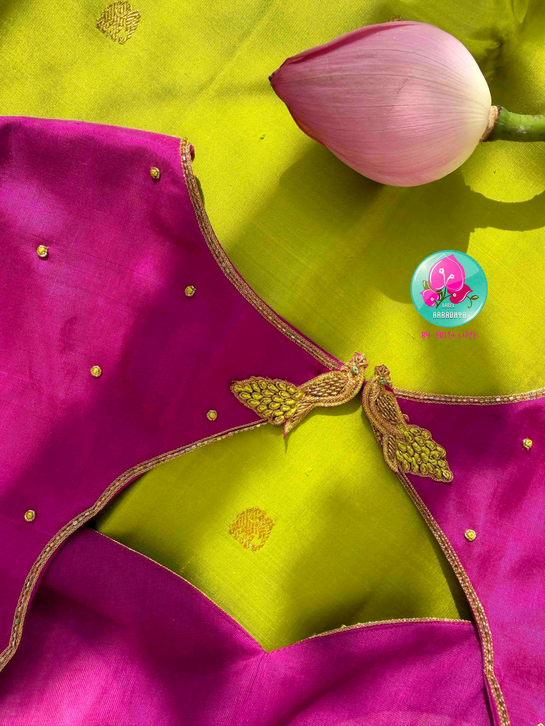 Vibrant Parrot Green Radiance & Rani Pink Magnificence: Pure Kanjeevaram Silk Saree with Peacock-Themed Hand-Embroidered Maggam Blouse