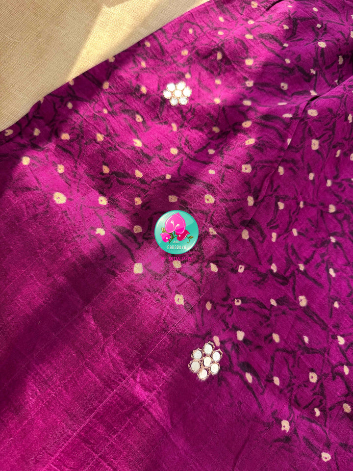 The Artisan’s Intersection: Magenta pink Kalamkari & Bandhani Fusion Saree on Semi Tussar Silk