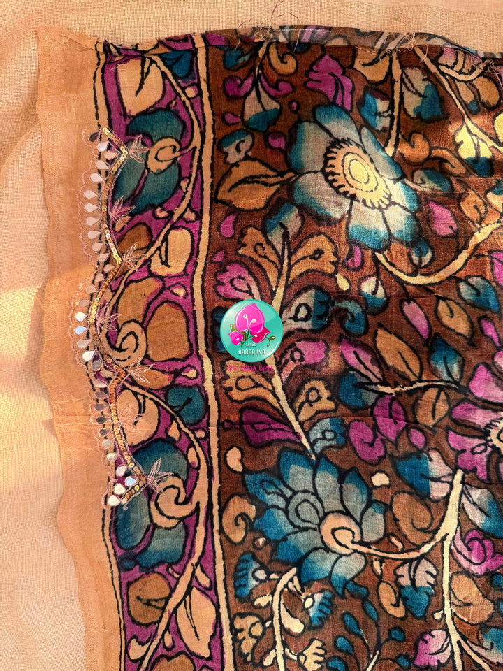 The Artisan’s Intersection: Magenta pink Kalamkari & Bandhani Fusion Saree on Semi Tussar Silk