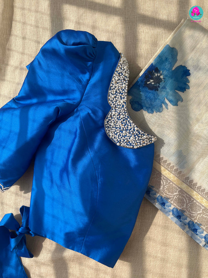 Offwhite semi tussar silk saree peter pan collared blouse
