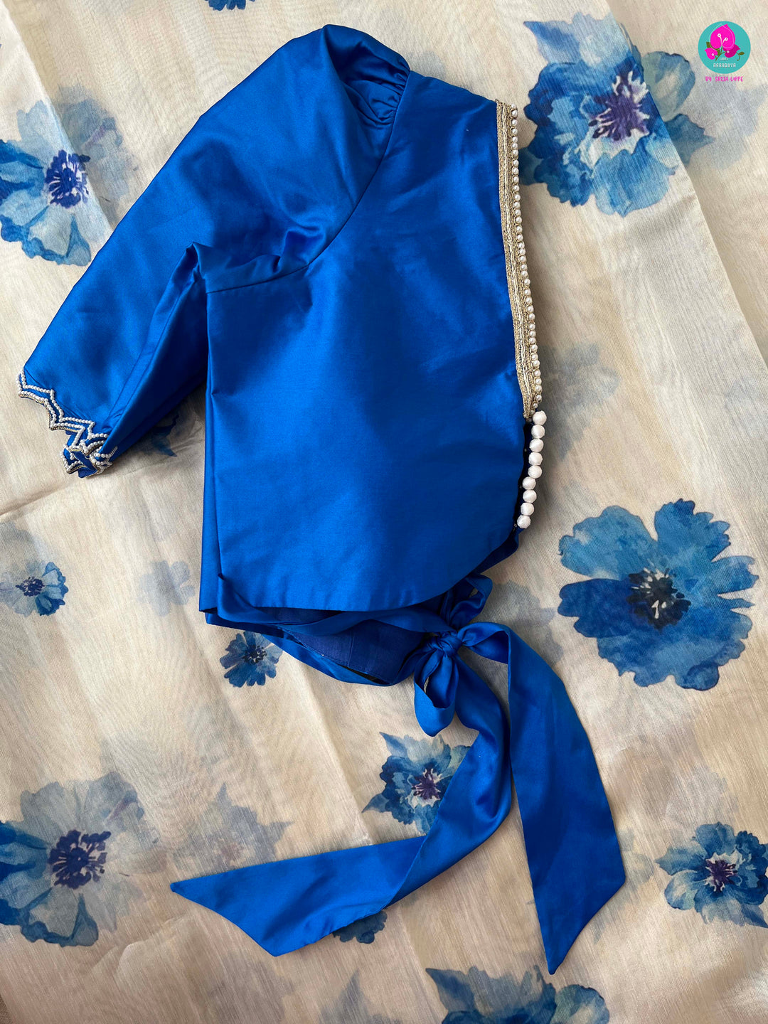 Offwhite semi tussar silk saree peter pan collared blouse