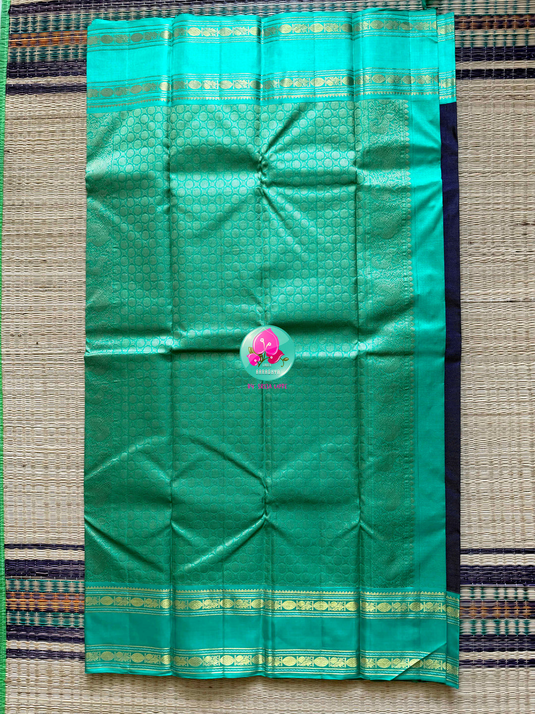 Midnight Currents: Dark Blue Vaira Oosi Kanchipattu Saree with Sea Green Border