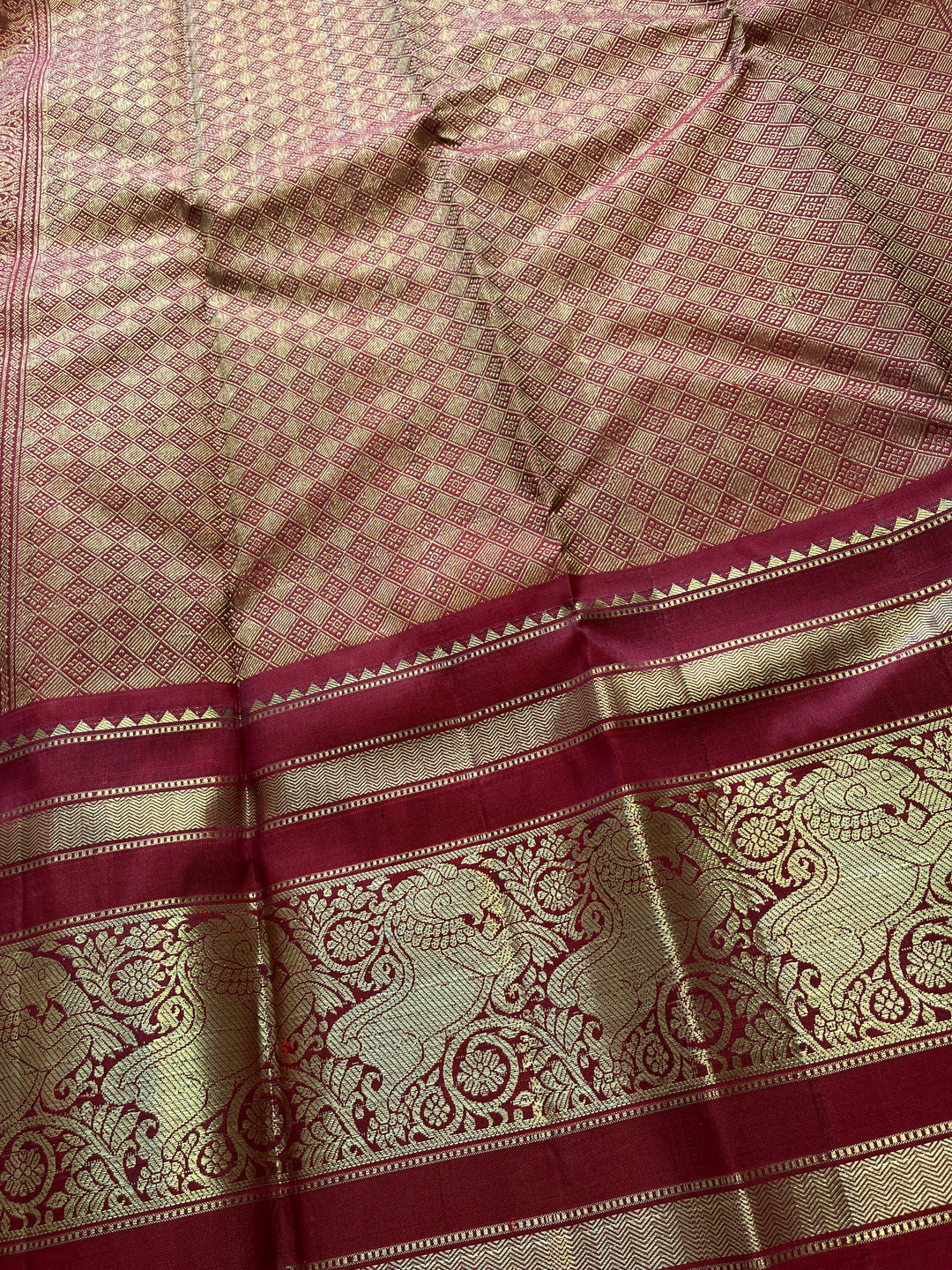 Vintage Kanchipattu 2g zari traditional border - brown saree with red border