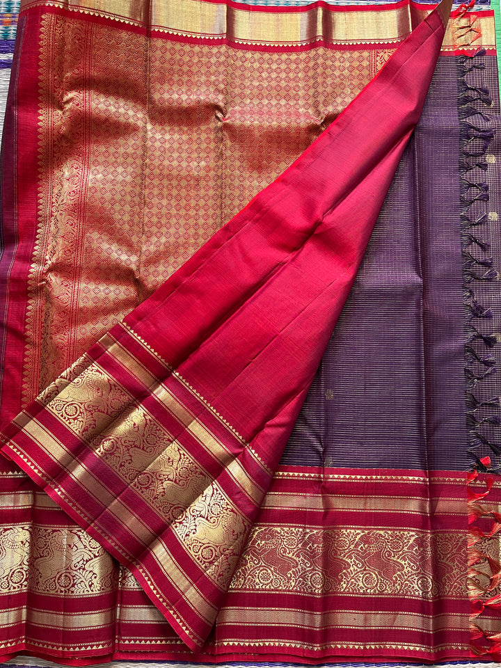 Vintage Kanchipattu 2g zari traditional border - brown saree with red border