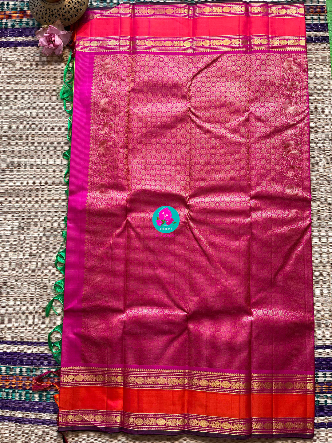 2g zari traditional border vaira oosi and checks in lovely green and pink