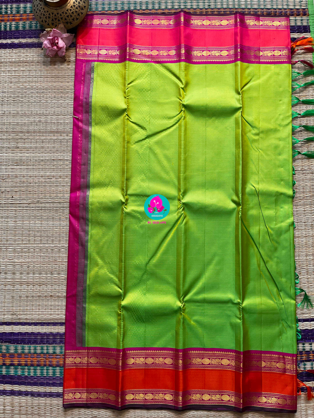2g zari traditional border vaira oosi and checks in lovely green and pink