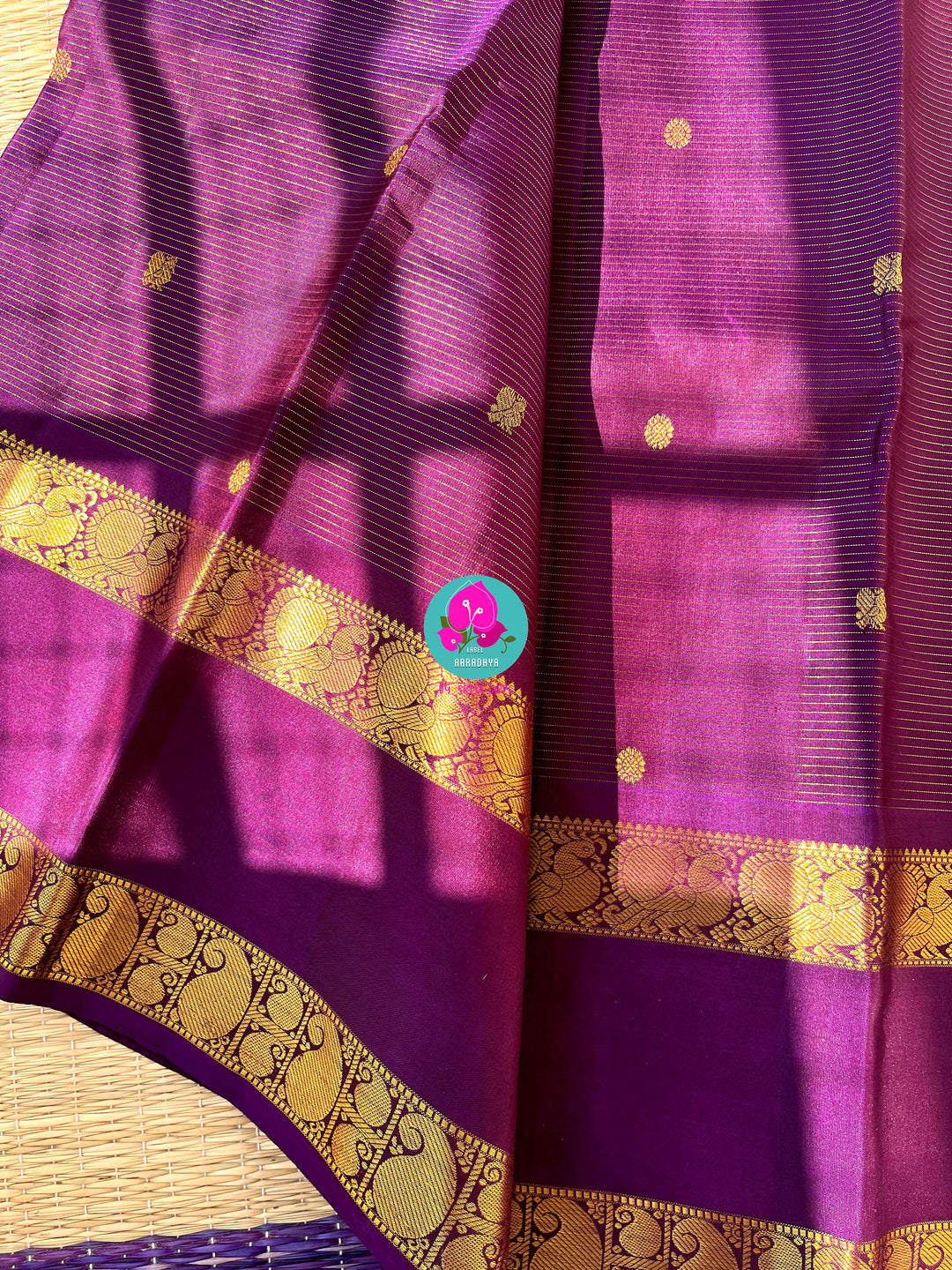 Vaira oosi pure Kanchipattu gap border with peacock motifs in purple paired with blouse