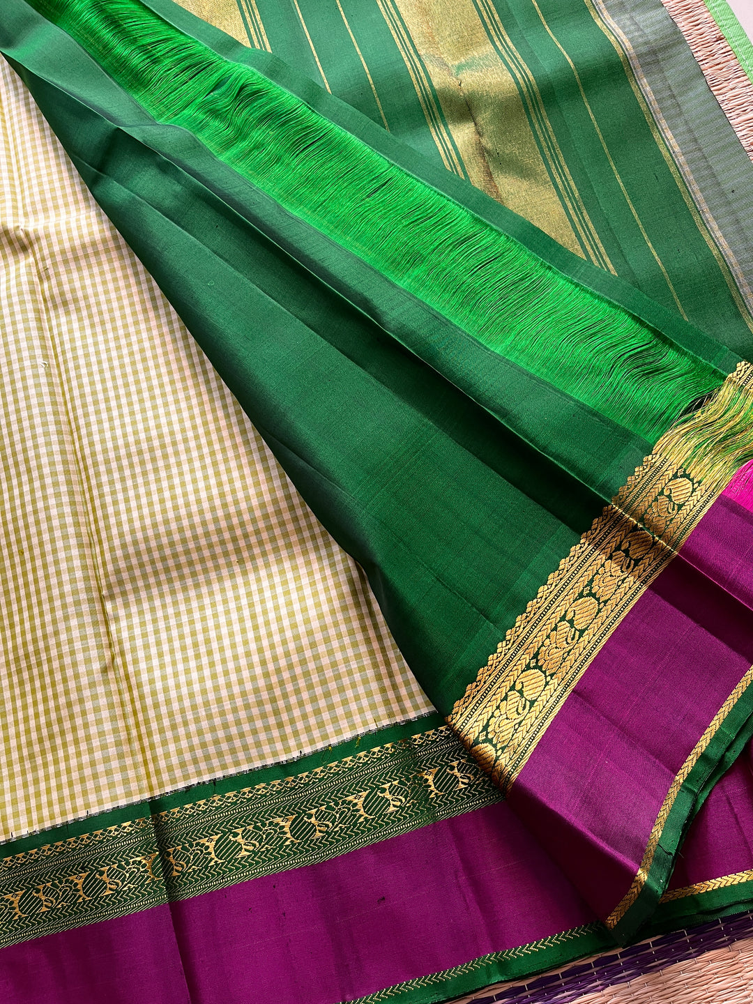 Kanchipattu Old School madras checks saree in 2g pure zari gap border