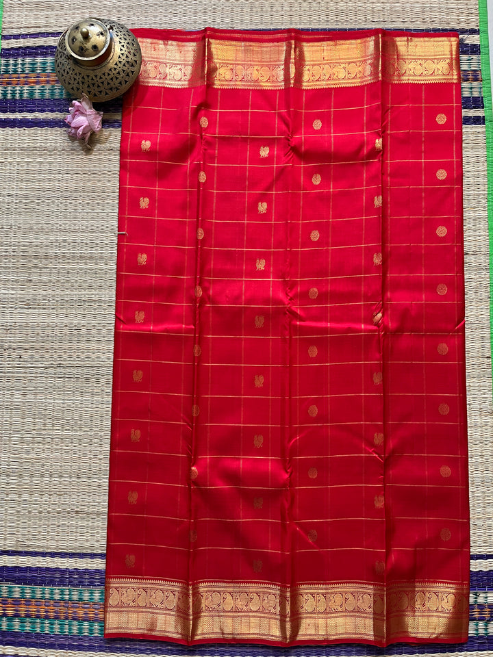 Bold Red 2g Zari Kanjeevaram saree in traditional border