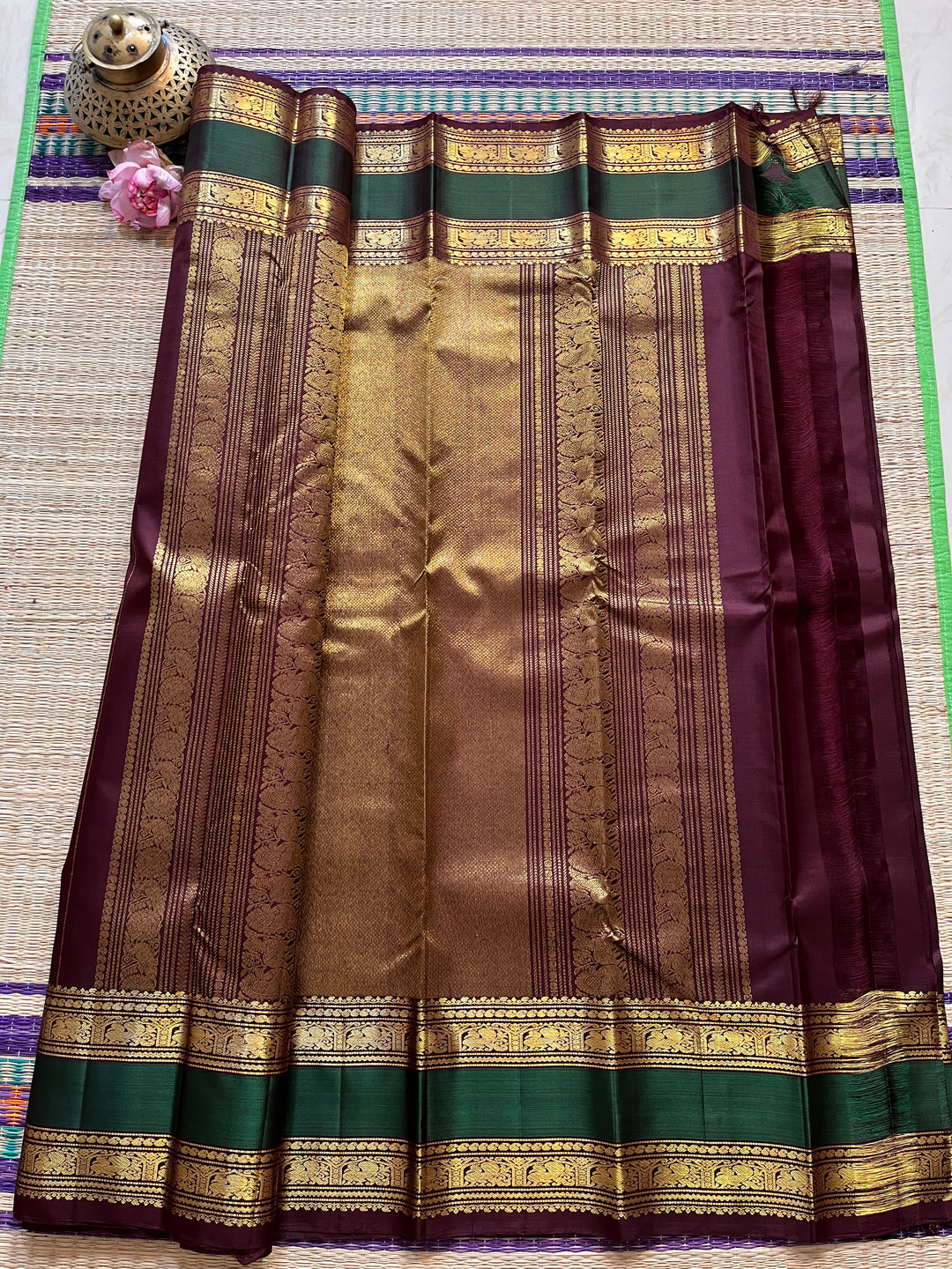 2g Zari Kanchipattu saree in Brown and bottle green