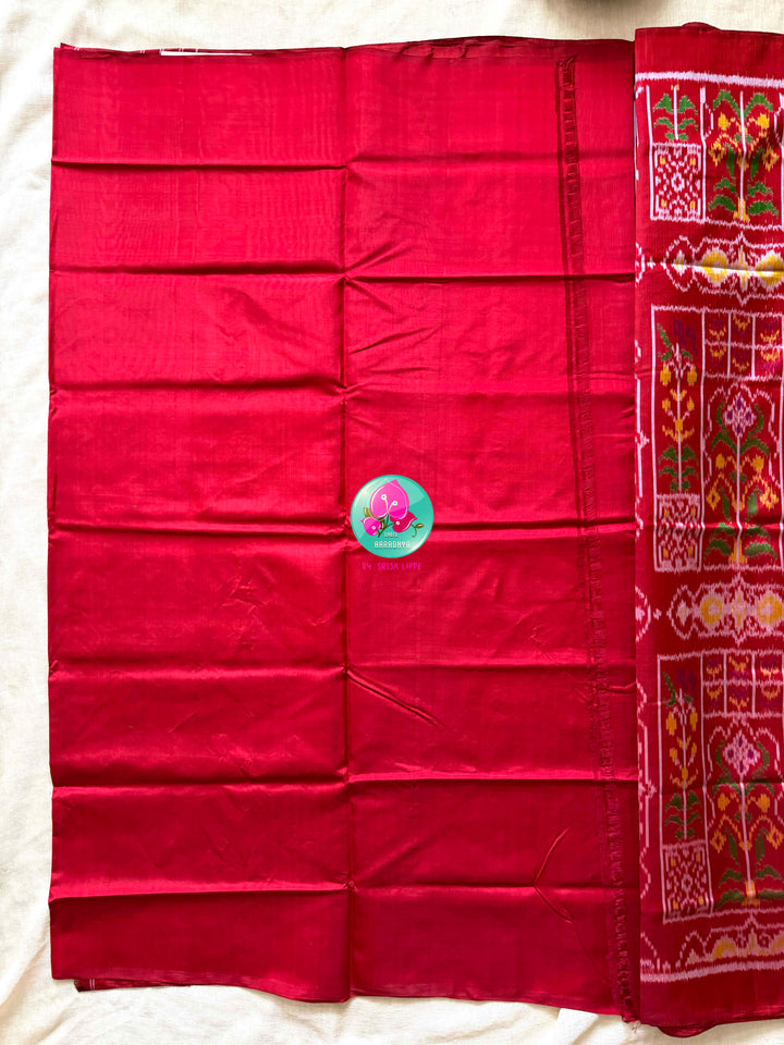 The Crimson Current: 5-Ply Red Rajkot Patola Saree in Contemporary Design