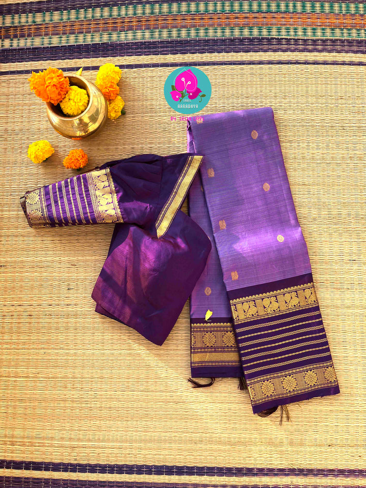 A Symphony in Lavender: Handwoven Kanchipattu Saree with Deep Purple Zari Grandeur