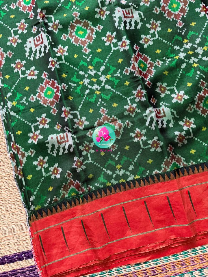 The Sovereign Confluence: 8-Ply Patan Patola & Paithani Fusion Saree