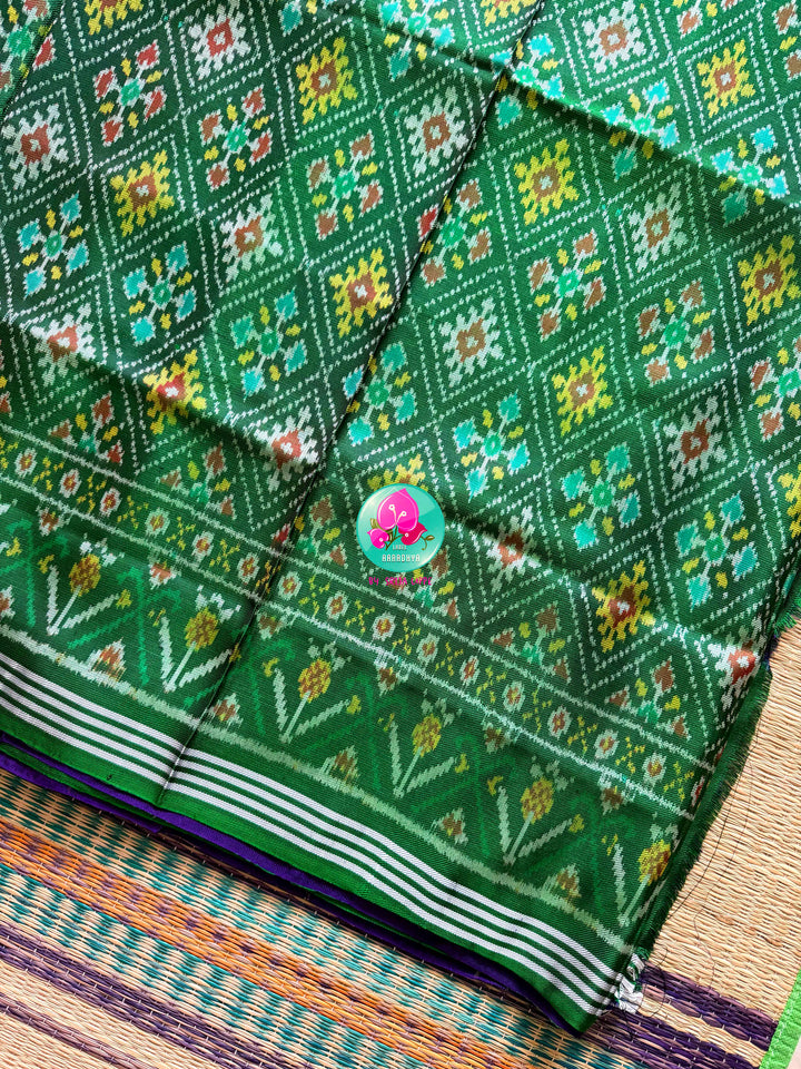 The Mirror of Mastery: Reversible Emerald & Amethyst Twill Patola Saree