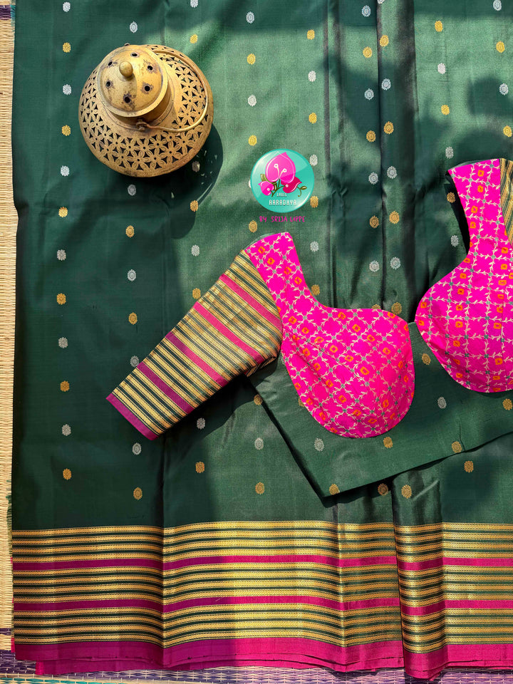 The Emerald Heritage: Pure Handloom Gadwal Saree in Bottle Green with Bandhani Fusion