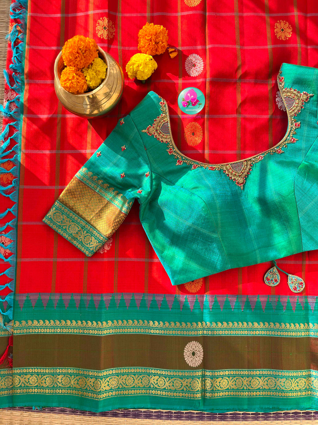 The Crimson Sunrise: Pure Gadwal Handloom Elegance