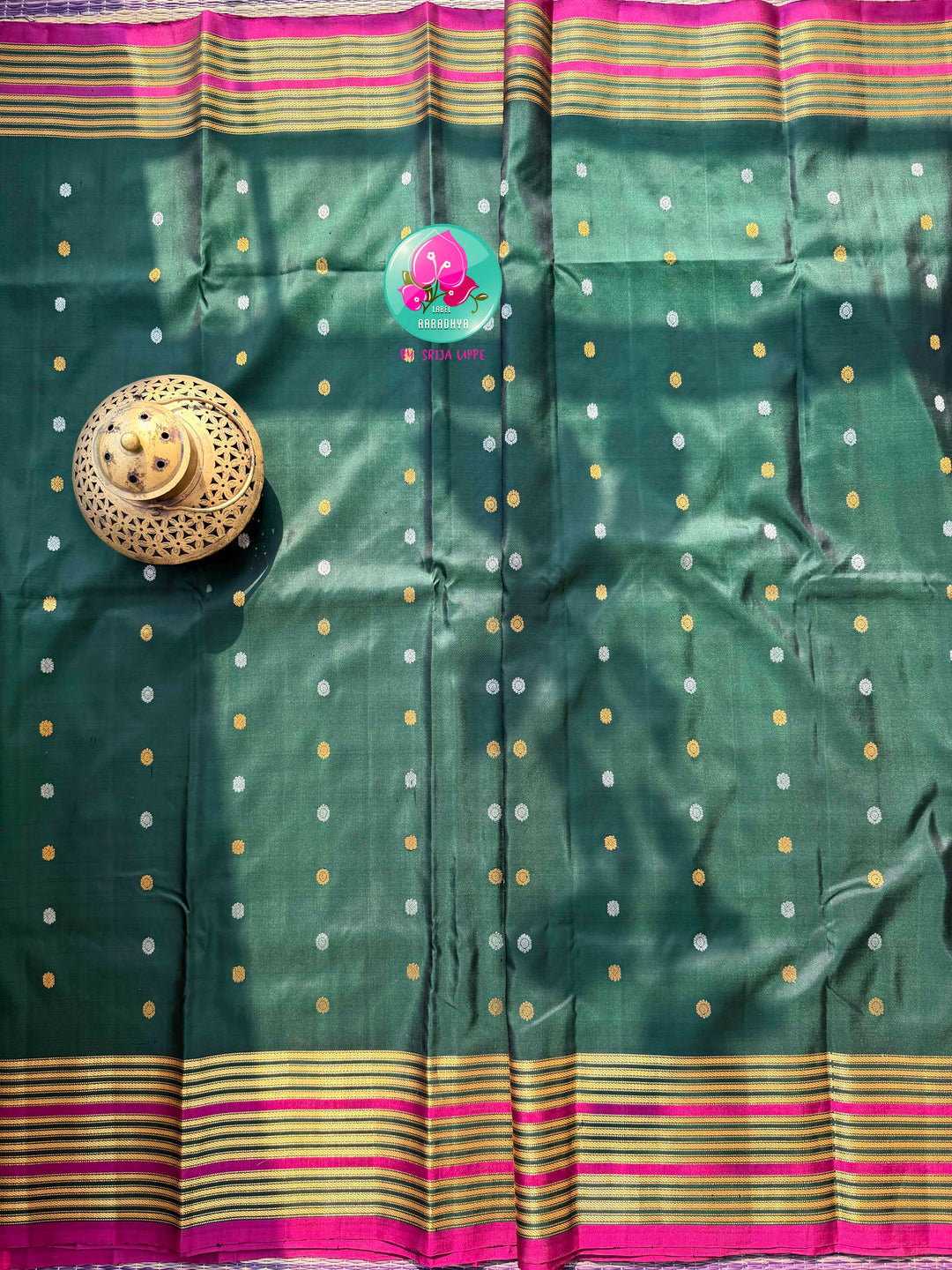 The Emerald Heritage: Pure Handloom Gadwal Saree in Bottle Green with Bandhani Fusion