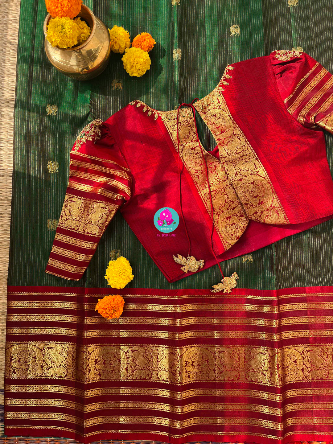 The Eternal Classic: Emerald Green Vaira Oosi Kanchipattu Saree with Grand Crimson Border