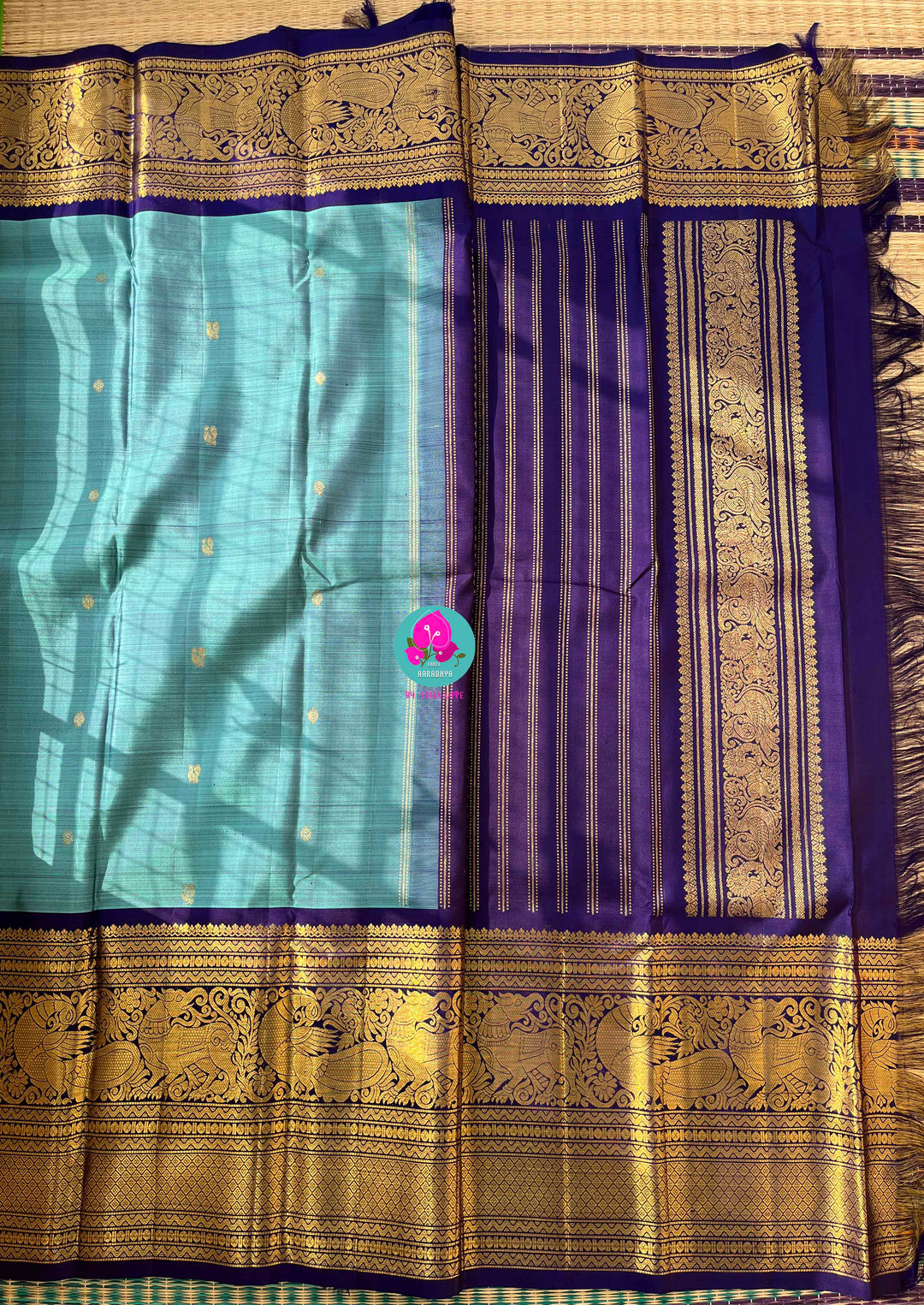A Tale of Two Blues: Vintage Teal Kanchipattu Saree with Majestic Midnight Navy Border