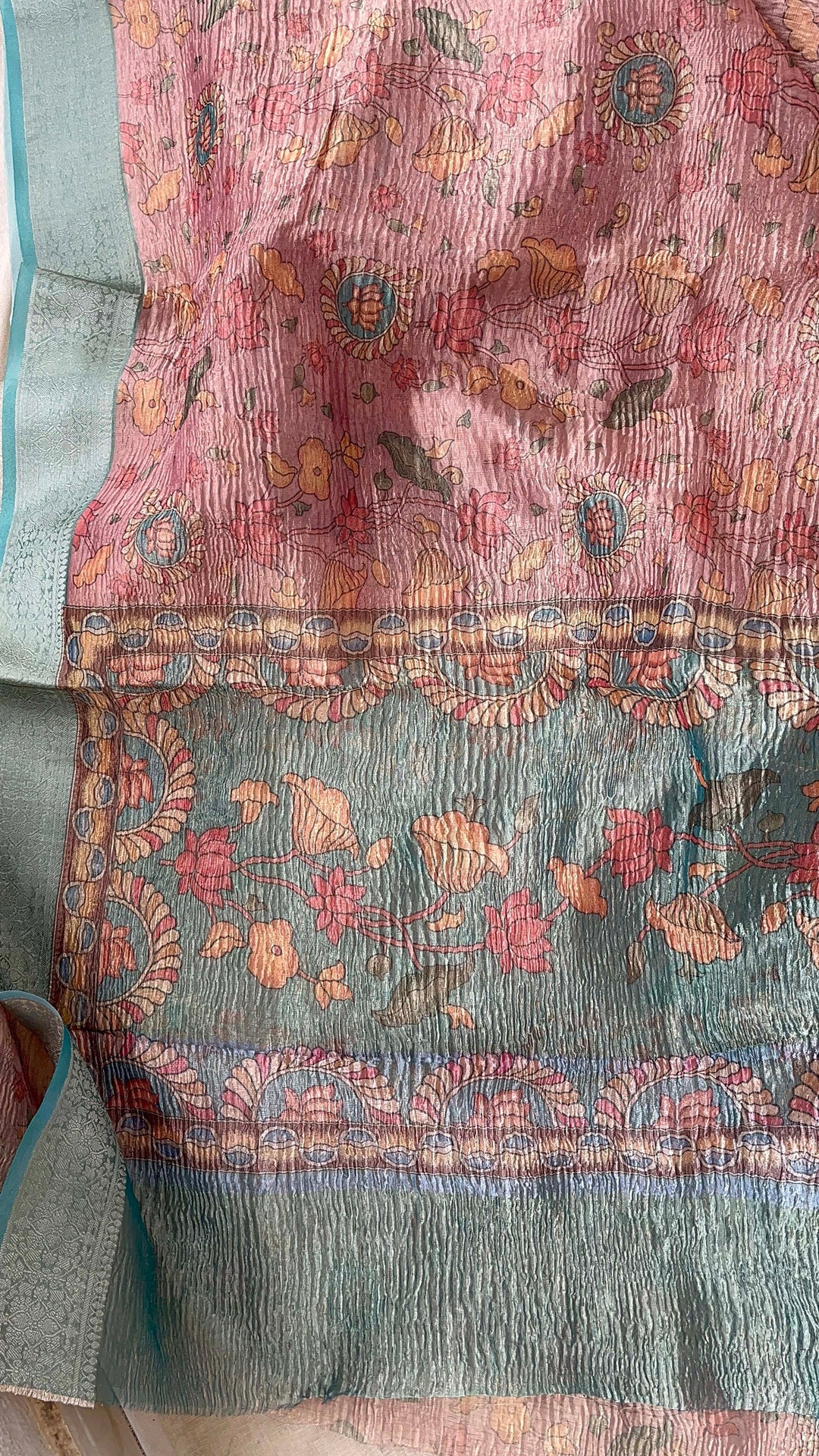 Onion Pink Floral Crushed Tissue Silk Saree with blouse
