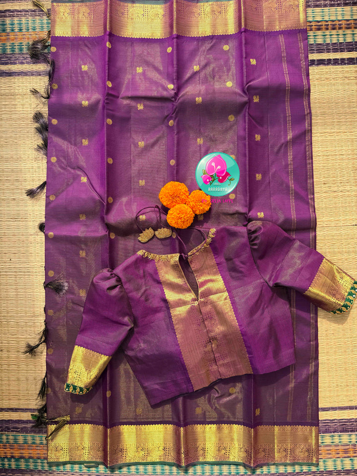 The Sovereign Amethyst: Pure Vaira Oosi Kanchipattu Saree in Unified Purple