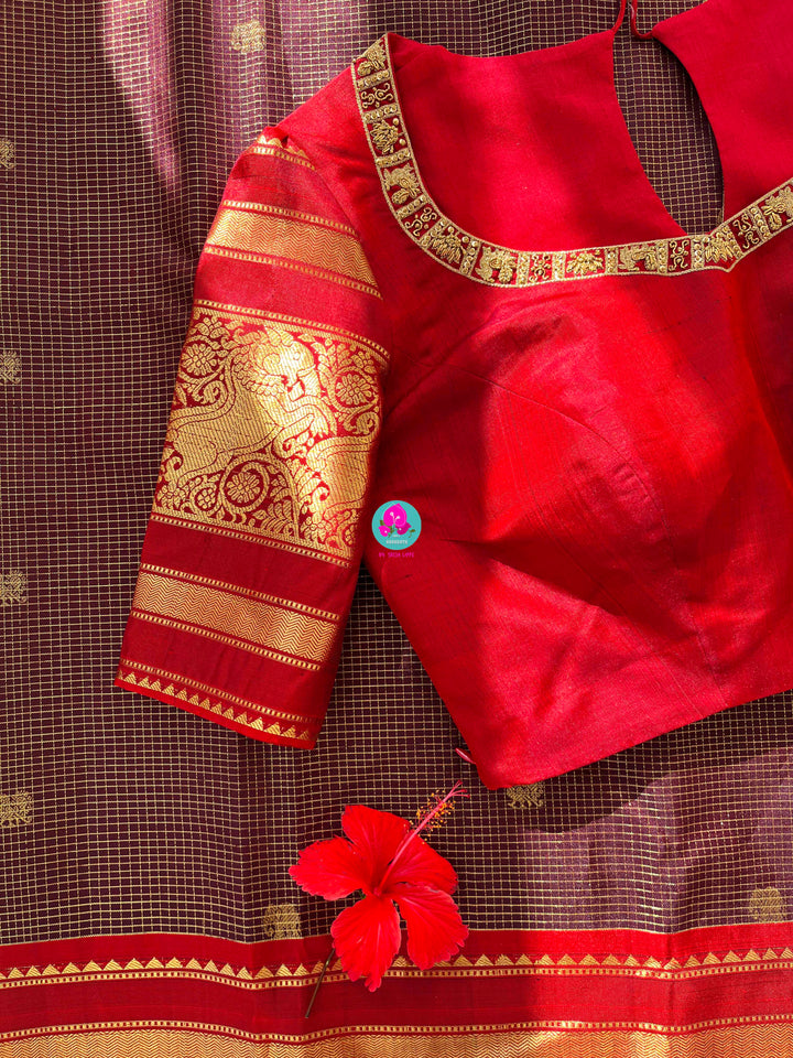 Vintage dark brown Kanchipattu 2g zari traditional red border and red blouse