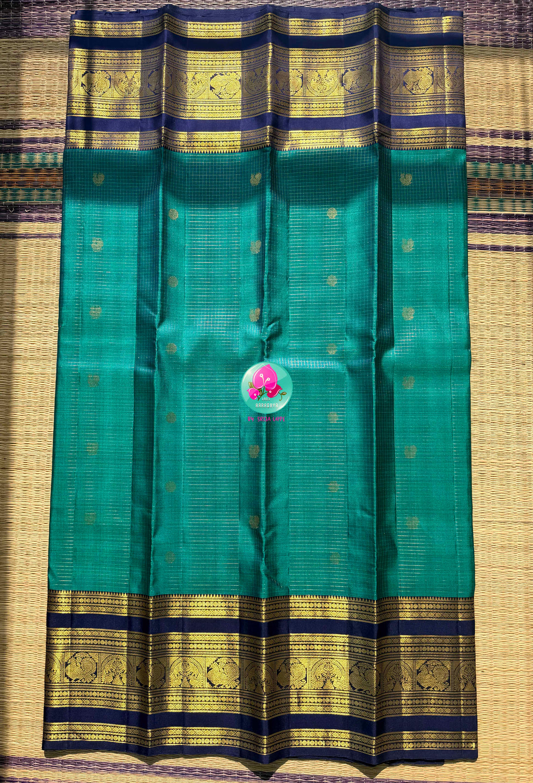 The Teal Needle-Stream: Peacock Green Vaira Oosi Kanchipattu Saree