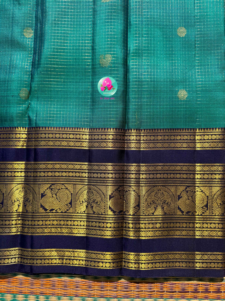 The Teal Needle-Stream: Peacock Green Vaira Oosi Kanchipattu Saree