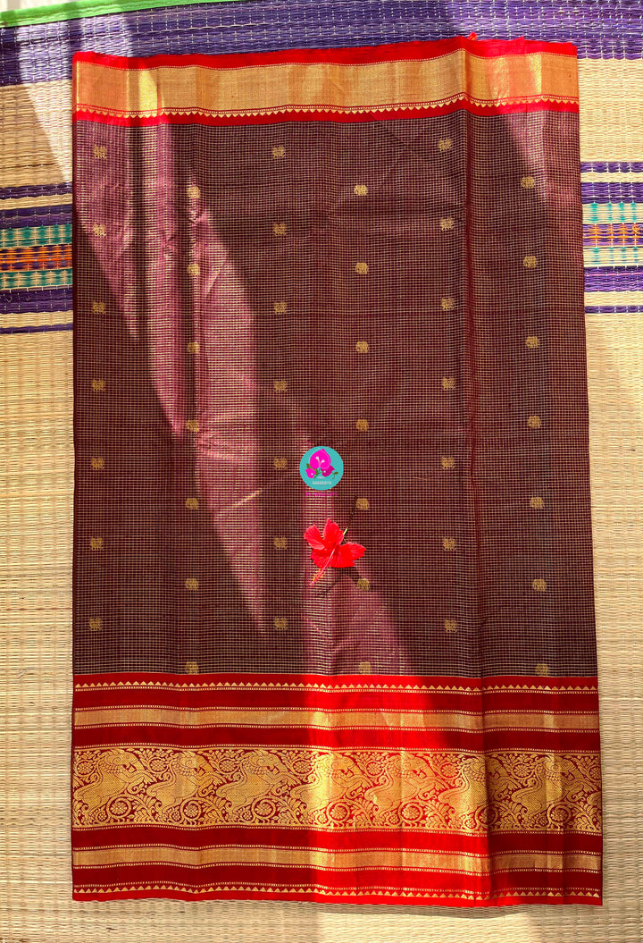 Vintage dark brown Kanchipattu 2g zari traditional red border and red blouse