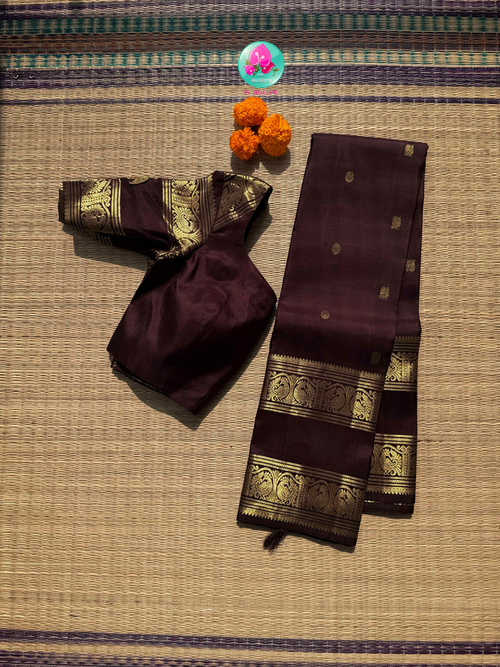 Echoes of Antiquity: The Vintage Brown Gandaberunda Kanchipuram Saree