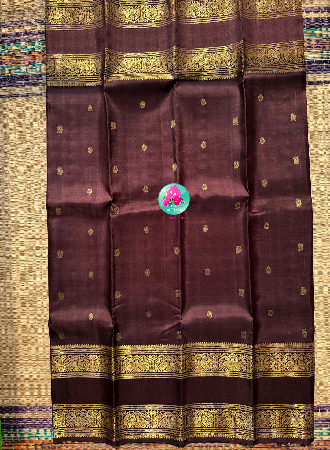 Echoes of Antiquity: The Vintage Brown Gandaberunda Kanchipuram Saree