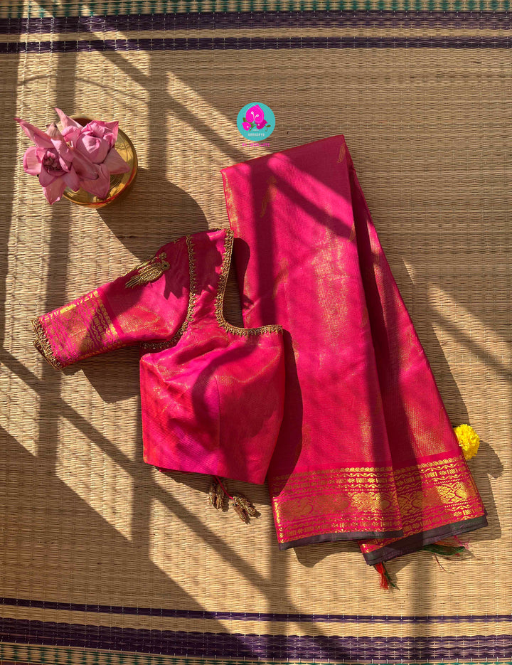 Natu Gulabi Radiance: Vaira Oosi Kanchipattu Saree with Hand-Embroidered Bird Motif Blouse