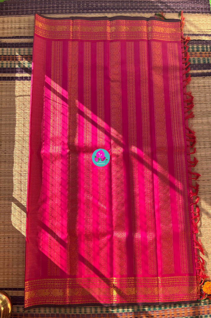 Natu Gulabi Radiance: Vaira Oosi Kanchipattu Saree with Hand-Embroidered Bird Motif Blouse