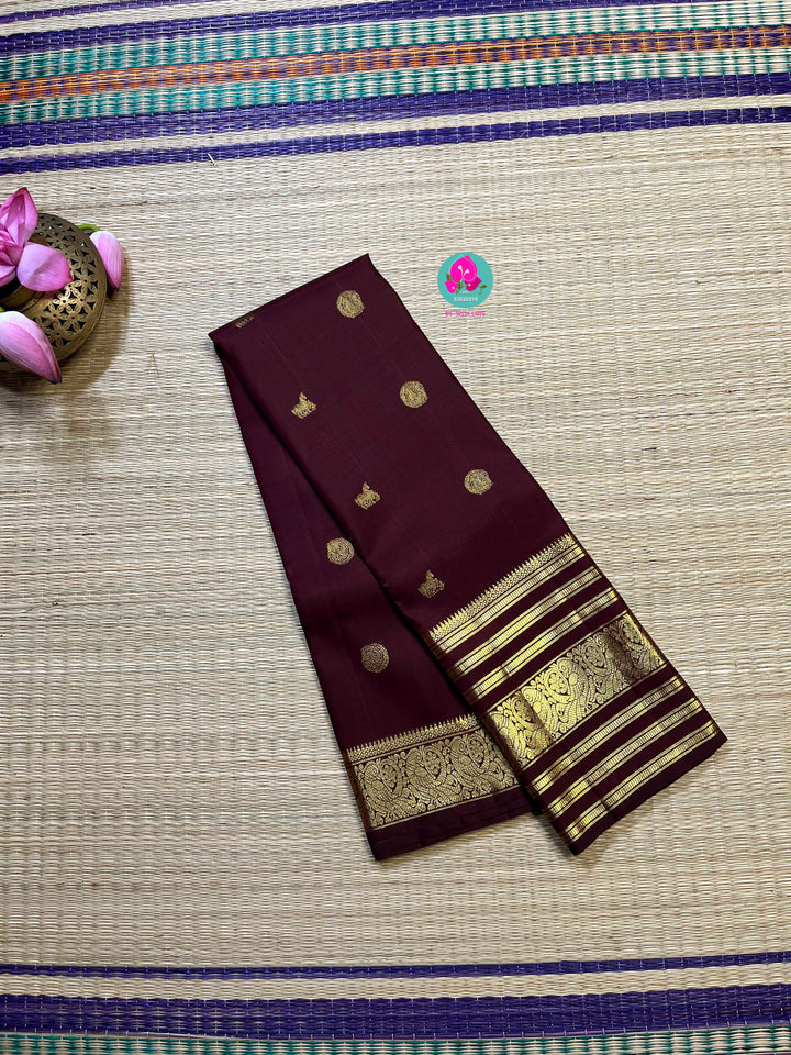 Kanchipuram 2g zari brown vintage saree with big border