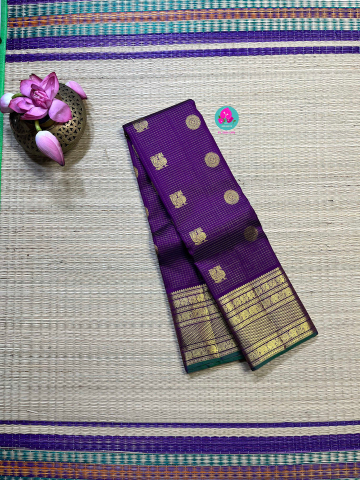 Dark purple with peacock motifs Vaira oosi design, 2G Kanchipuram handloom saree