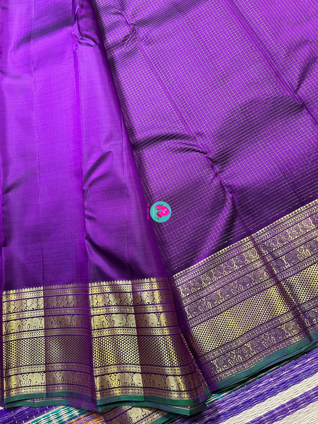 Dark purple with peacock motifs Vaira oosi design, 2G Kanchipuram handloom saree