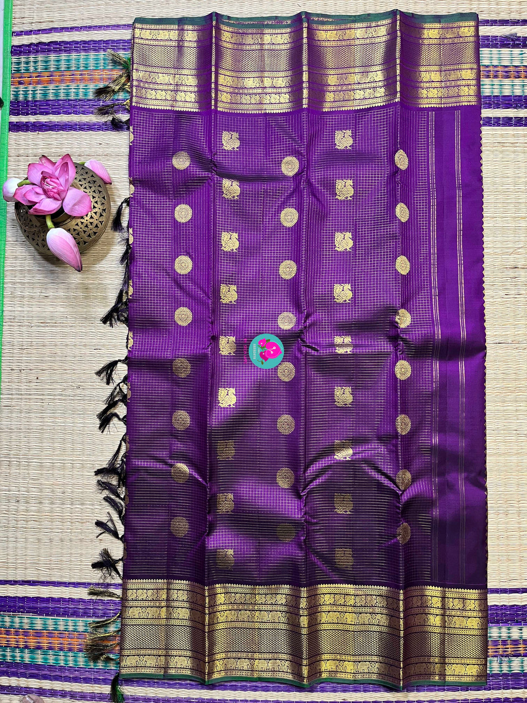 Dark purple with peacock motifs Vaira oosi design, 2G Kanchipuram handloom saree