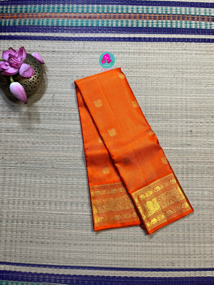 Pure Kanchipattu 3g zari traditional Vaira oosi design on beautiful orange color