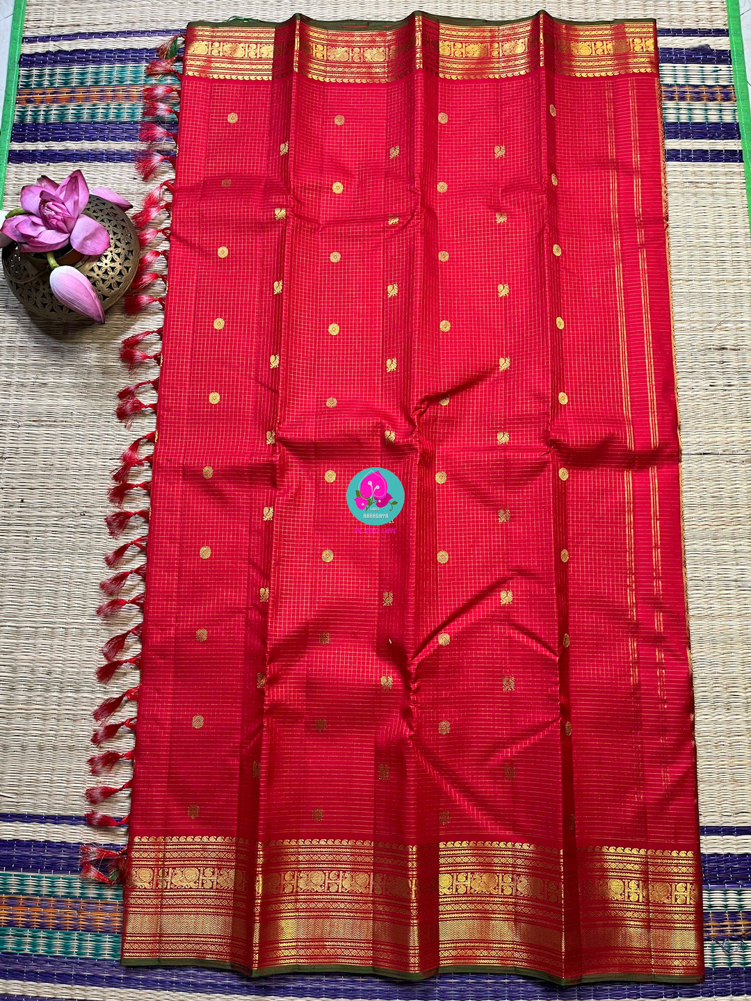 2g zari pure Kanchipattu traditional vaira oosi design on beautiful shade of red with peacock motifs