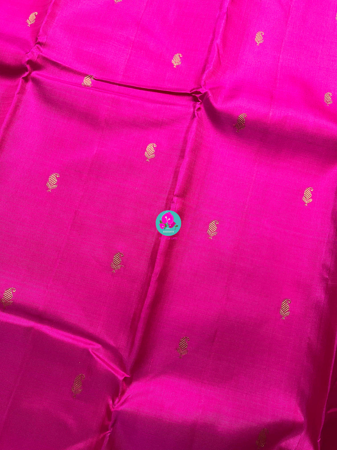 2g zari traditional border in pink and green combination is the perfect vintage contrast