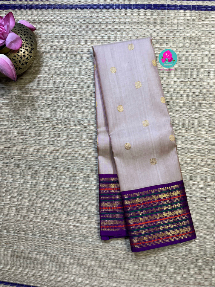 2g zari contrast purple traditional border plain butta on the body