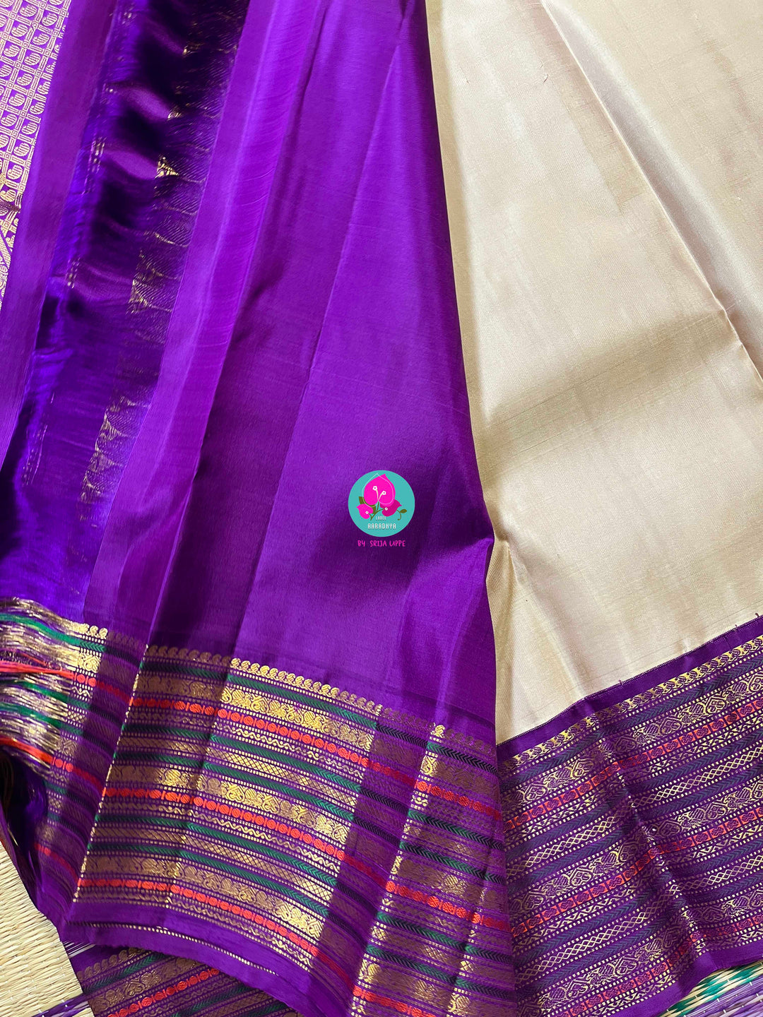 2g zari contrast purple traditional border plain butta on the body