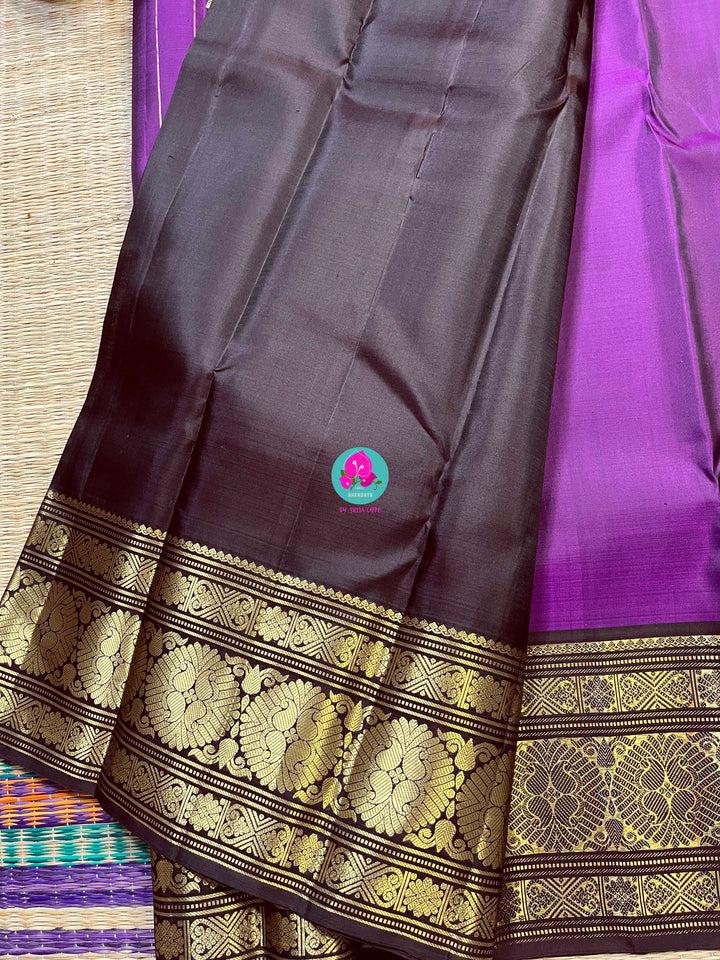 Beautiful purple shaded Kanchipattu Saree with contrast brown border