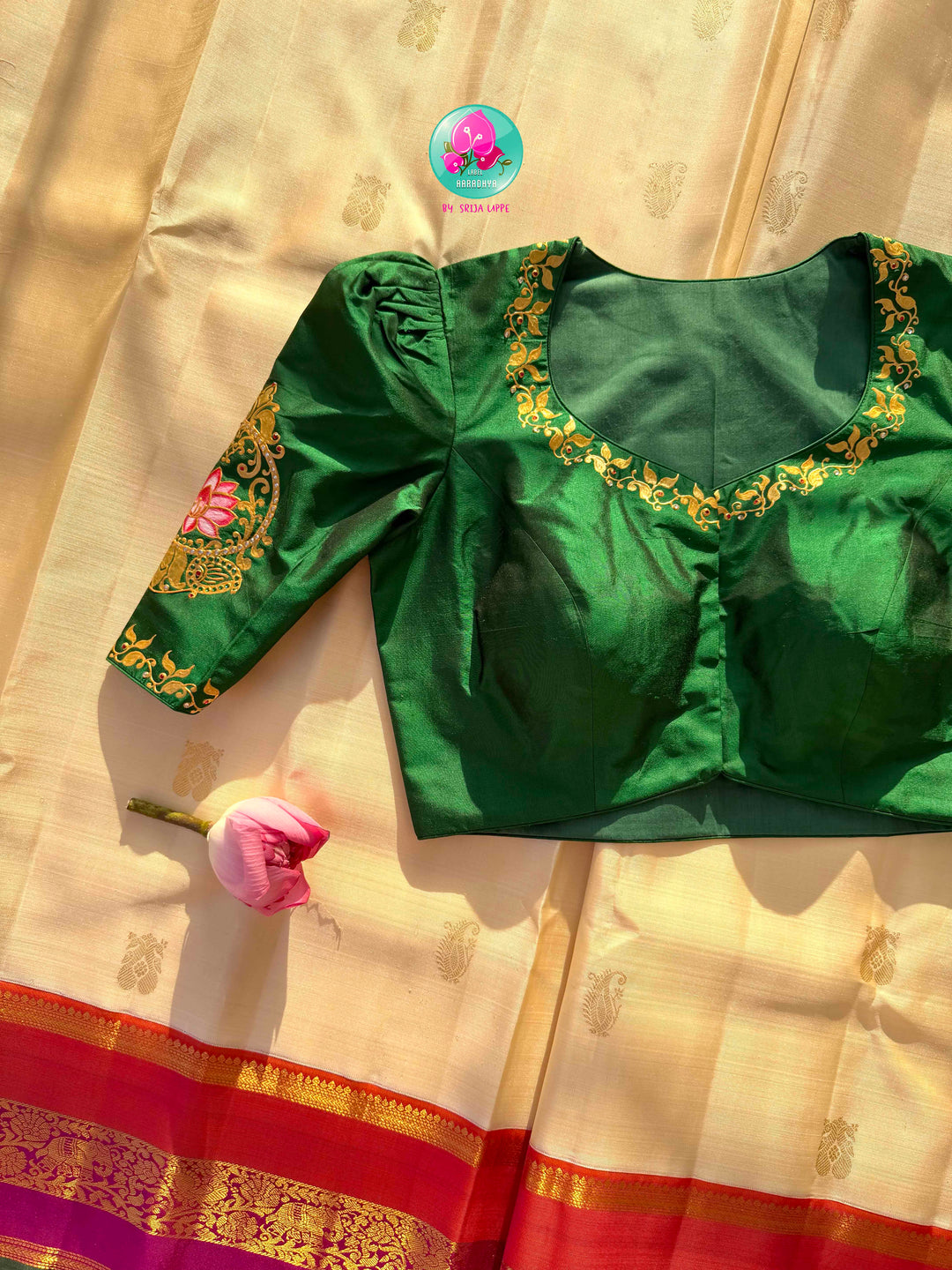 Celestial Ivory: The Pure Handloom Kanjivaram with Surya-Chandrulu Artistry