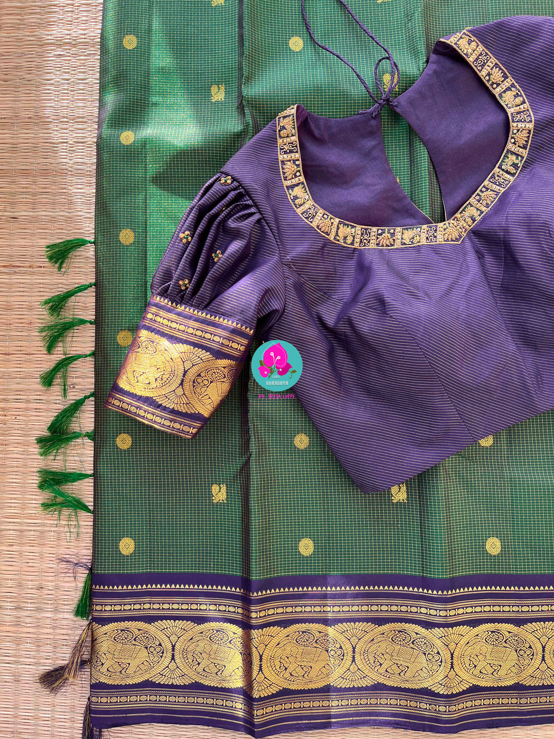 2g zari contrast traditional vintage border with vaira oosi checks butta