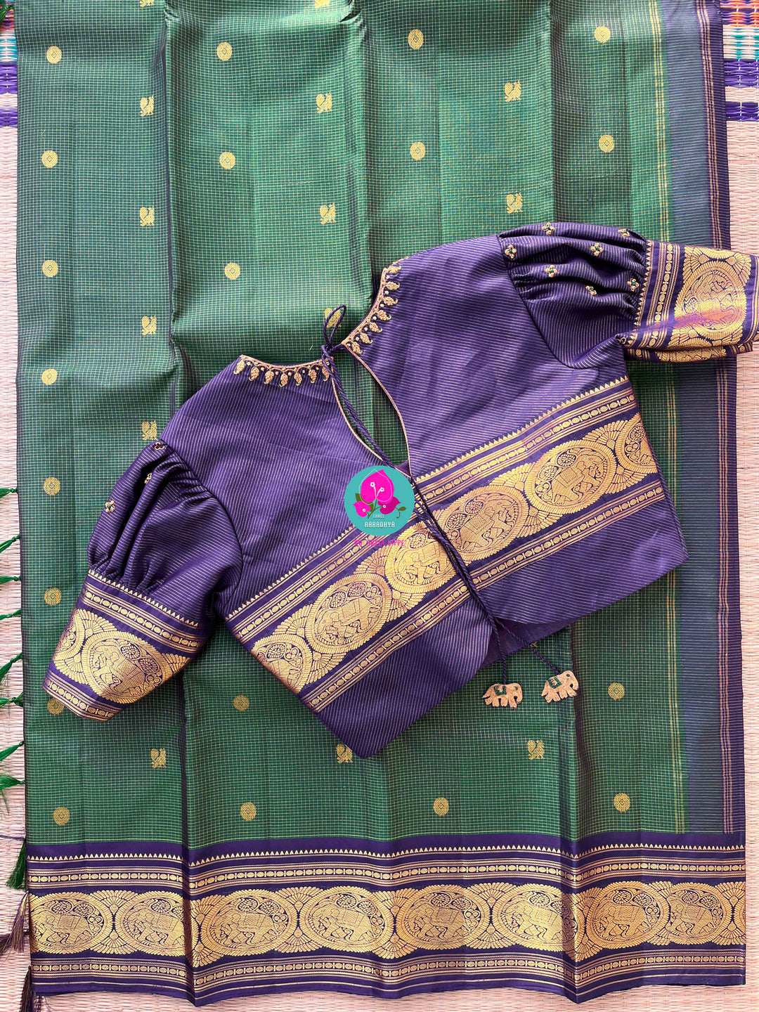 2g zari contrast traditional vintage border with vaira oosi checks butta
