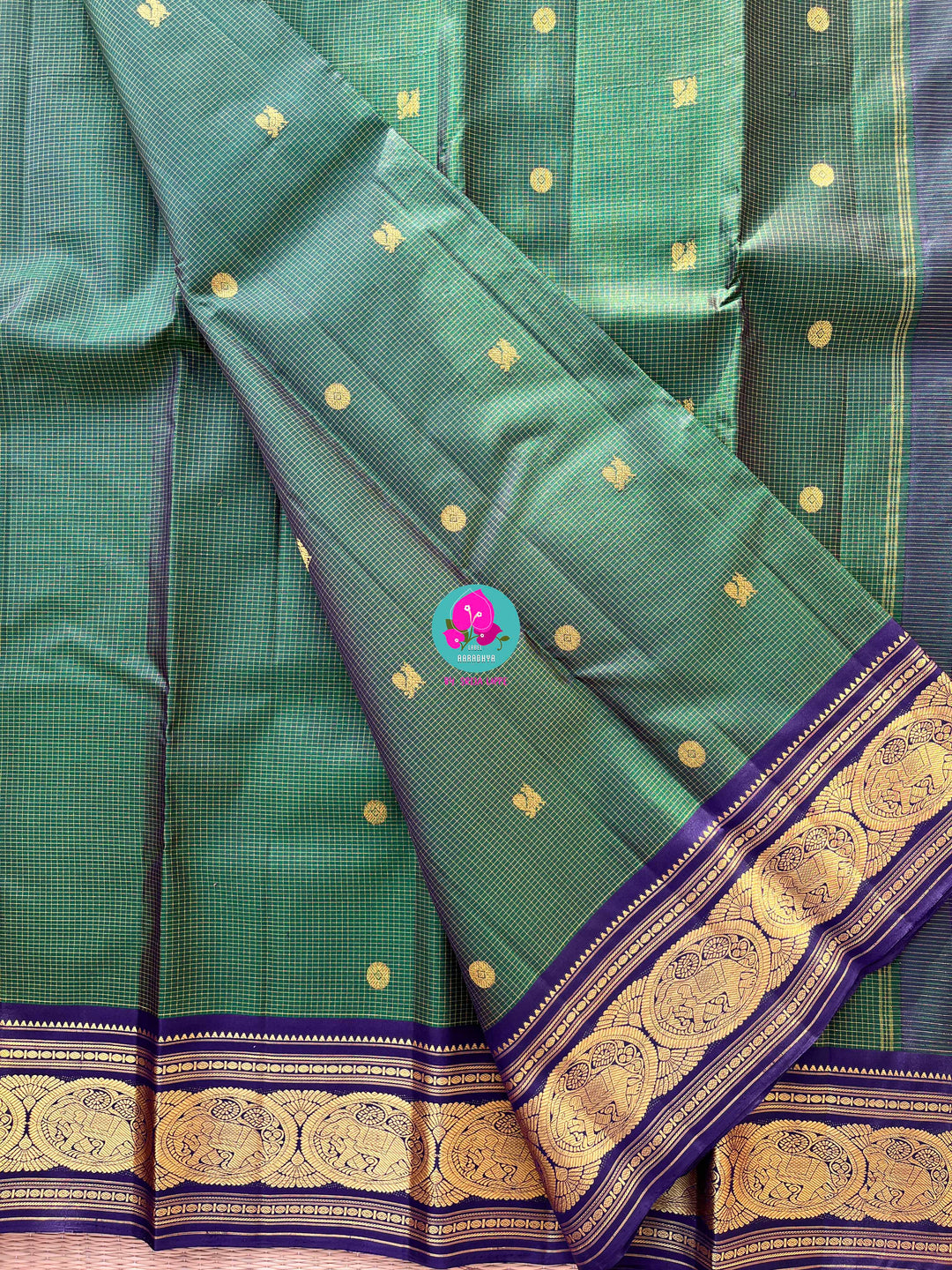 2g zari contrast traditional vintage border with vaira oosi checks butta