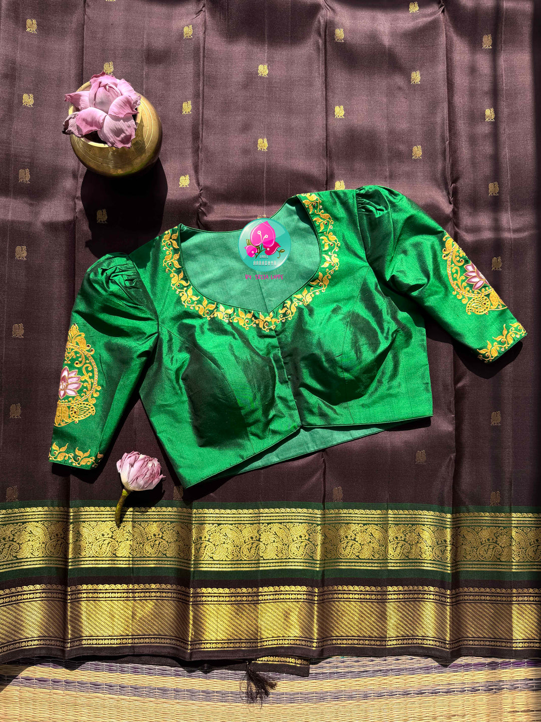 Earth & Emerald: The Trendy Brown & Tanjore Fusion Kanjeevaram